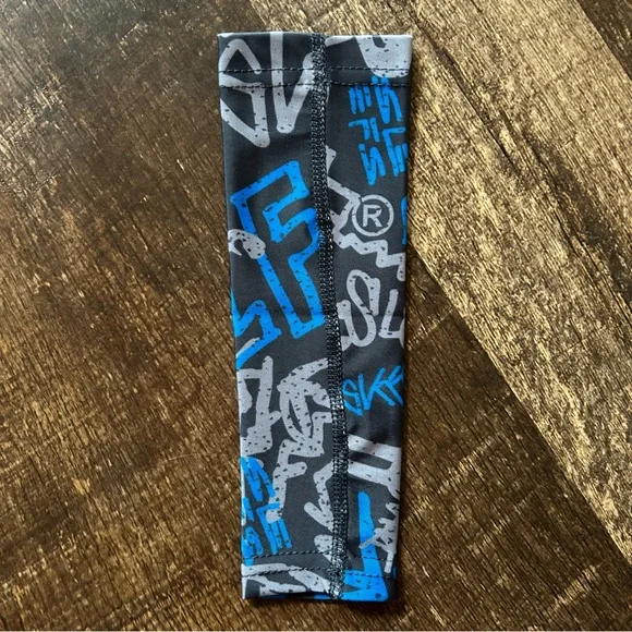 SLEEFS Youth Compression Arm Sleeves NWT, Set of 5~ Sz Slim (Small) - Picture 3 of 14